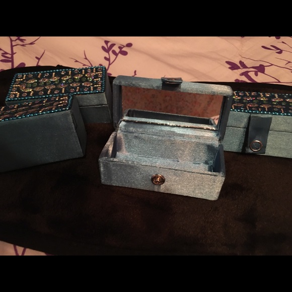 2 Bedazzled trinket boxes - Picture 9 of 9